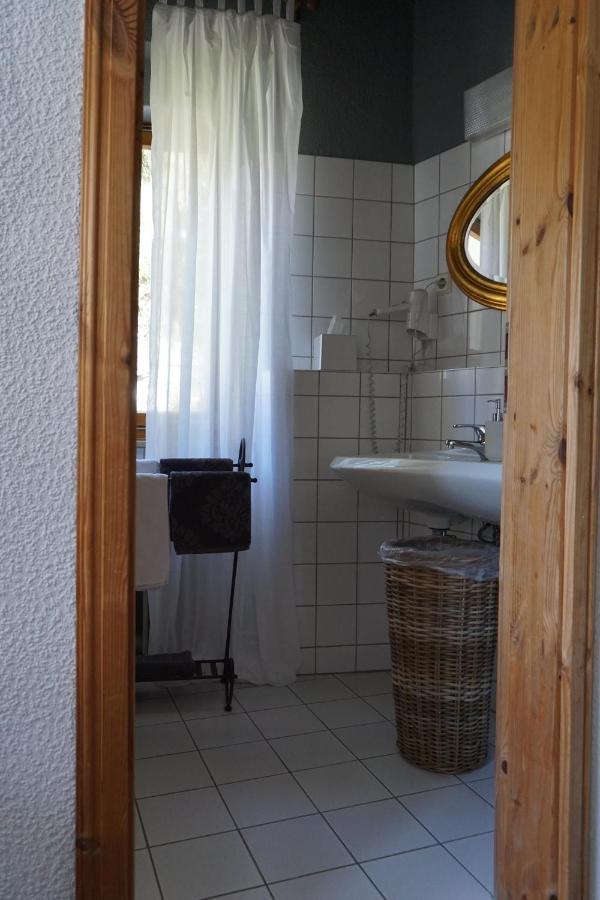 קוברן-גונדורף Hotel Garni Altes Winzerhaus Moselschaenke מראה חיצוני תמונה