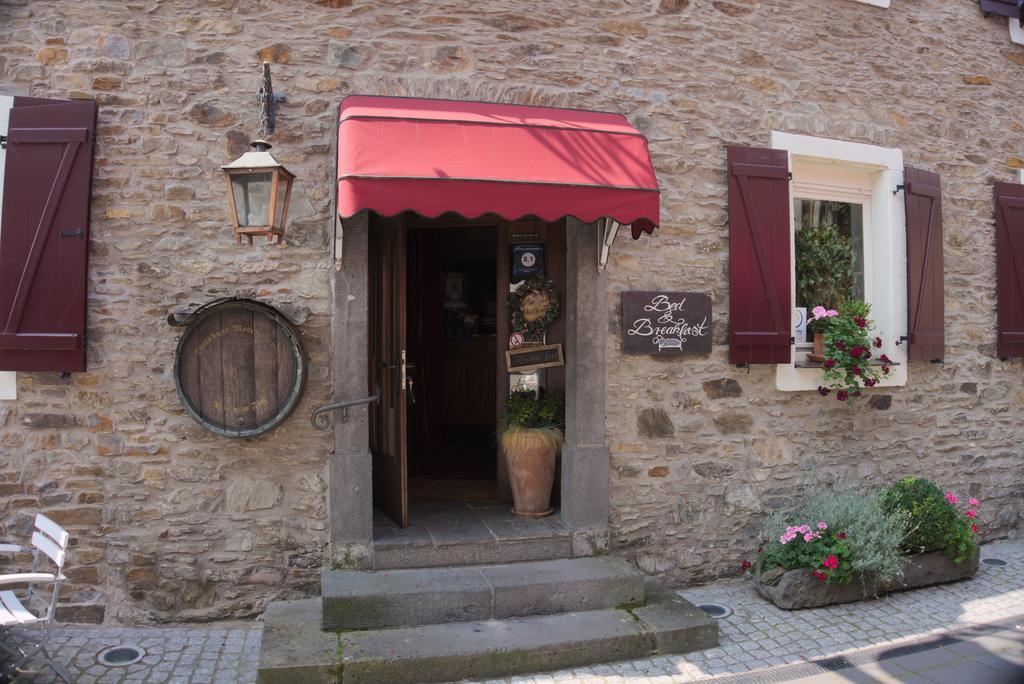 קוברן-גונדורף Hotel Garni Altes Winzerhaus Moselschaenke מראה חיצוני תמונה