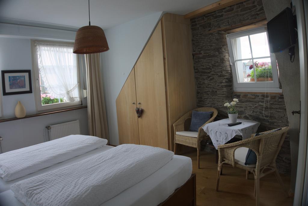 קוברן-גונדורף Hotel Garni Altes Winzerhaus Moselschaenke מראה חיצוני תמונה