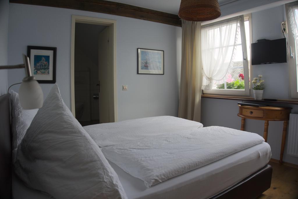 קוברן-גונדורף Hotel Garni Altes Winzerhaus Moselschaenke מראה חיצוני תמונה